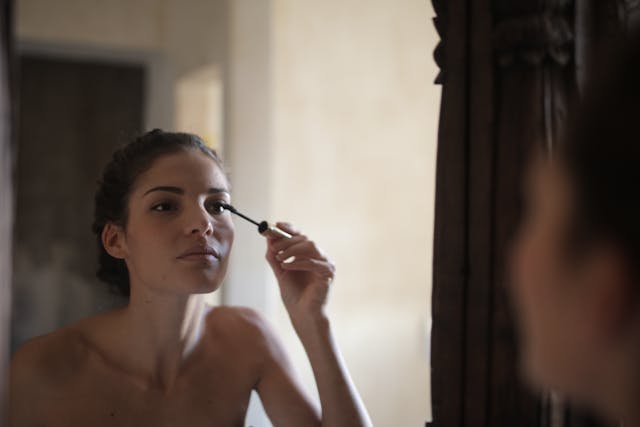 Mascara Might Be Hurting Millions: Why Eye Health Belongs In The Beauty Conversation